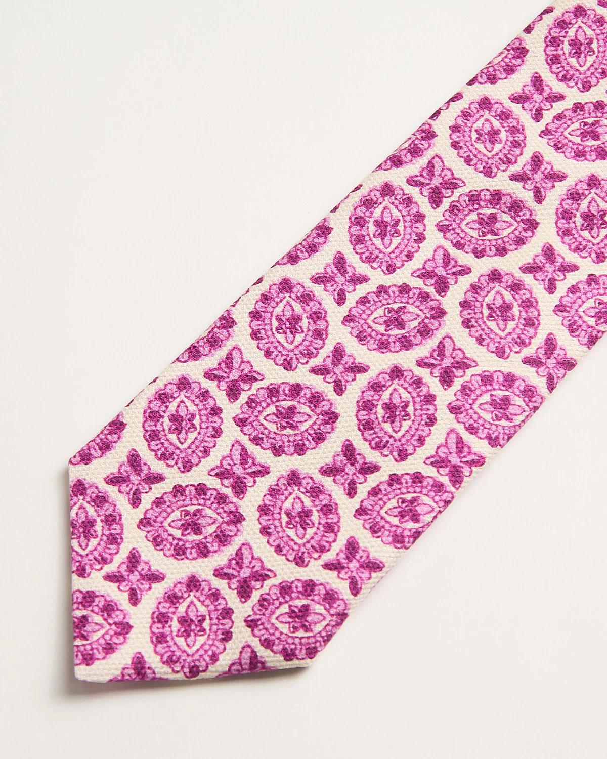Silk Medallion Pattern Tie - Image 2