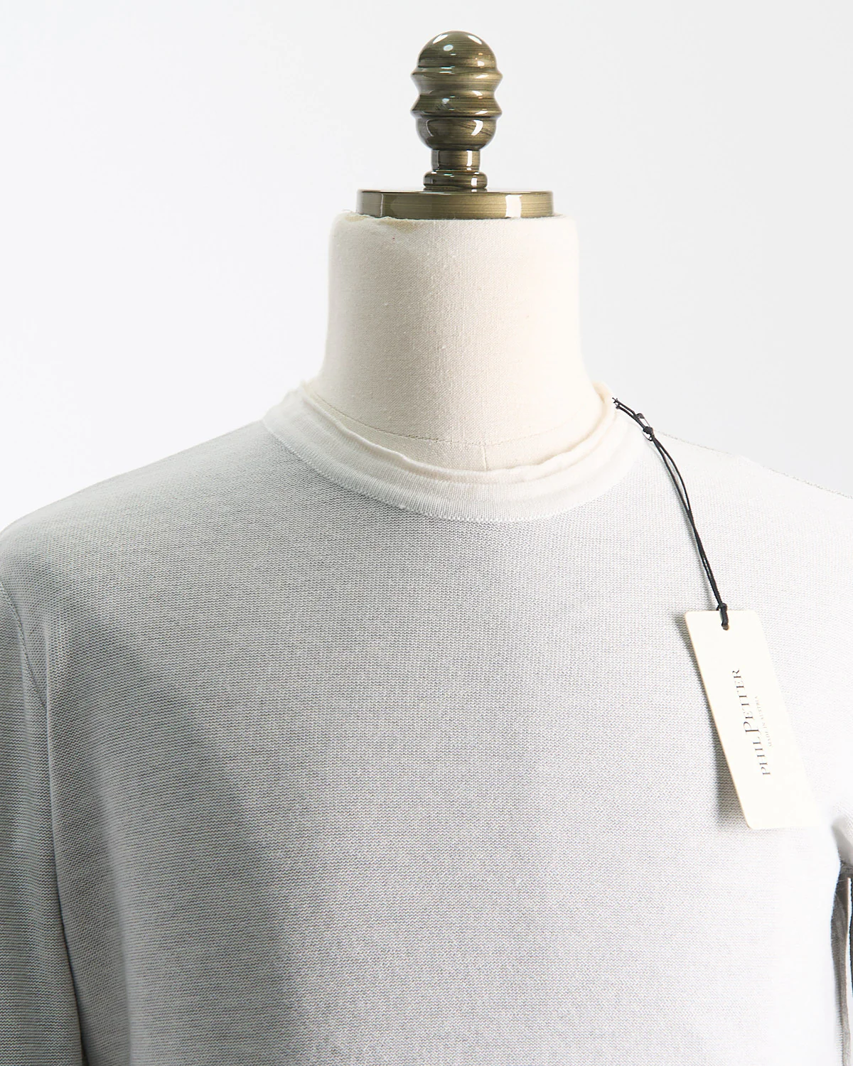 Soft Two-Tone Crewneck Sweater - Image 4
