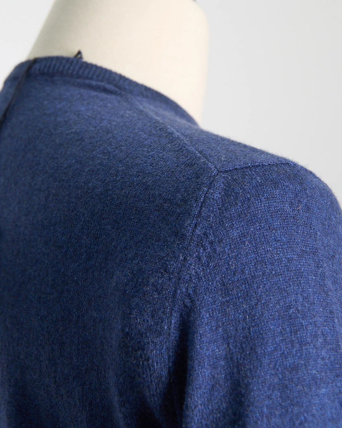 100% Cashmere Girocollo Punto Rasato Sweater - Image 4