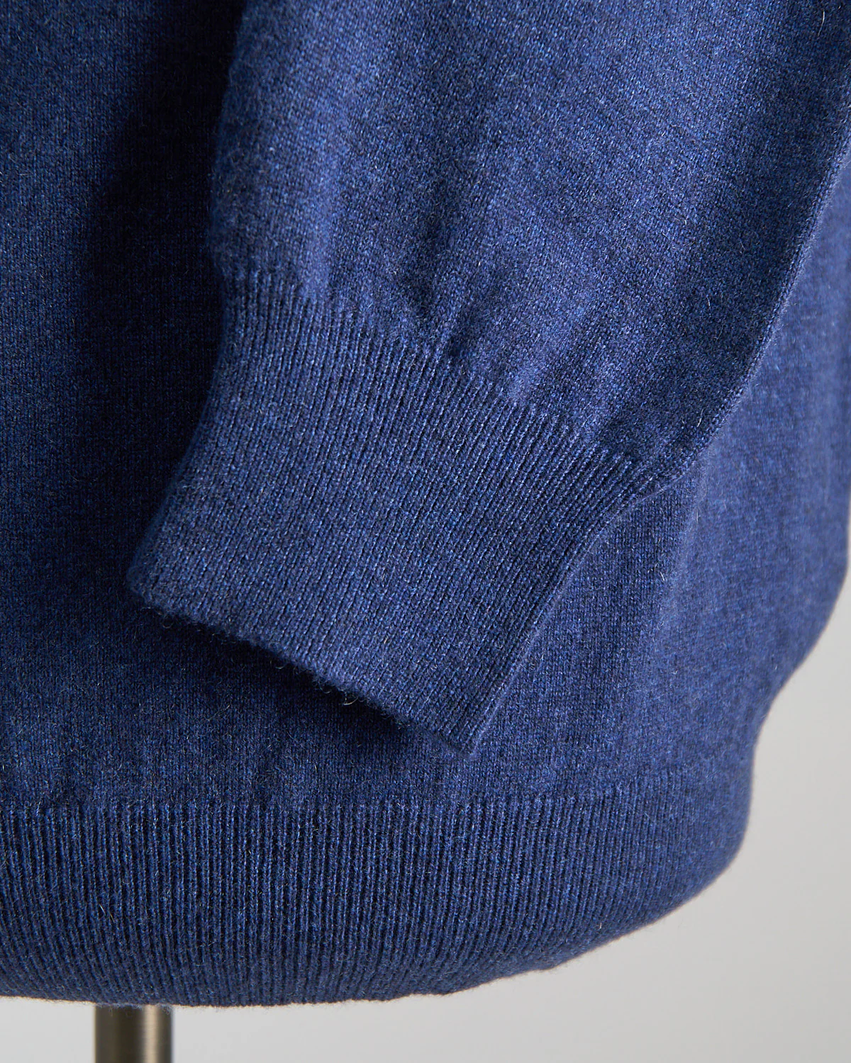 100% Cashmere Girocollo Punto Rasato Sweater - Image 5