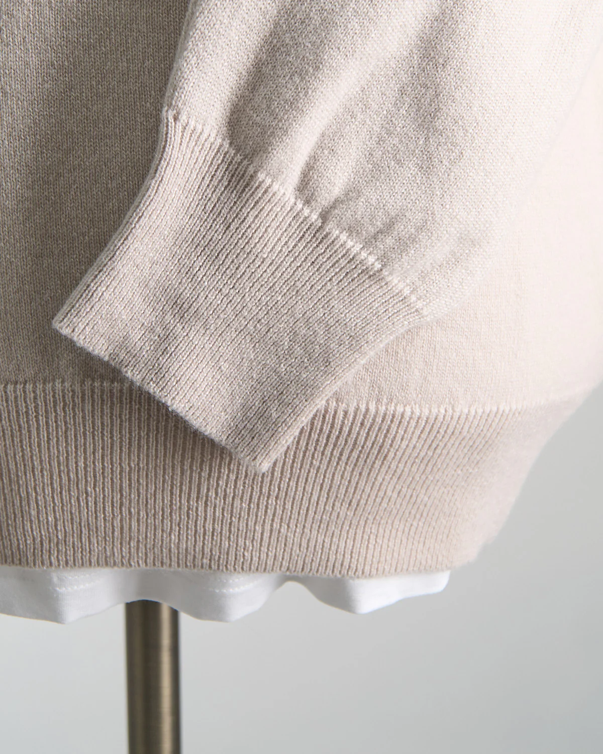 100% Cashmere Girocollo Punto Rasato Sweater - Image 5