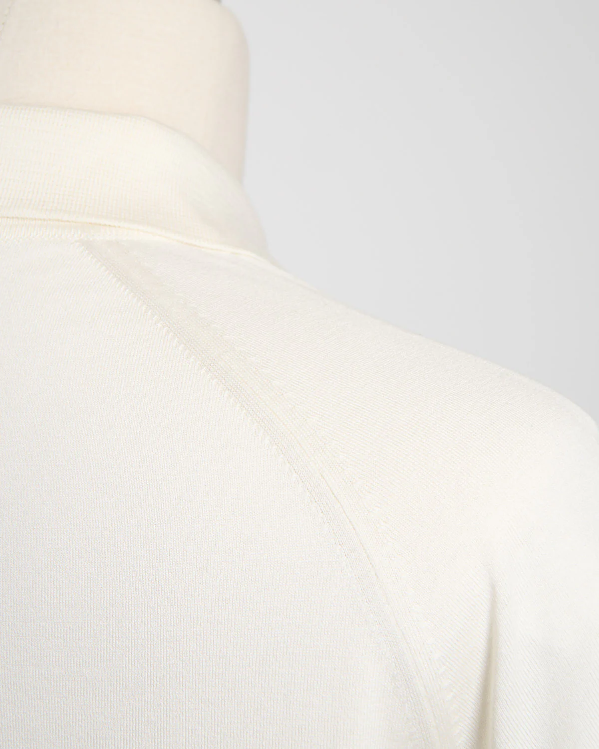 18 Gauge Smooth Hammer Shoulder Polo - Image 4