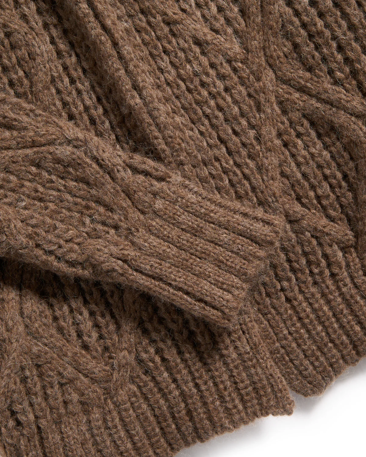 3 Gauge Baby Alpaca Fluffy Diamond Cob Stitch Cardigan - Image 4