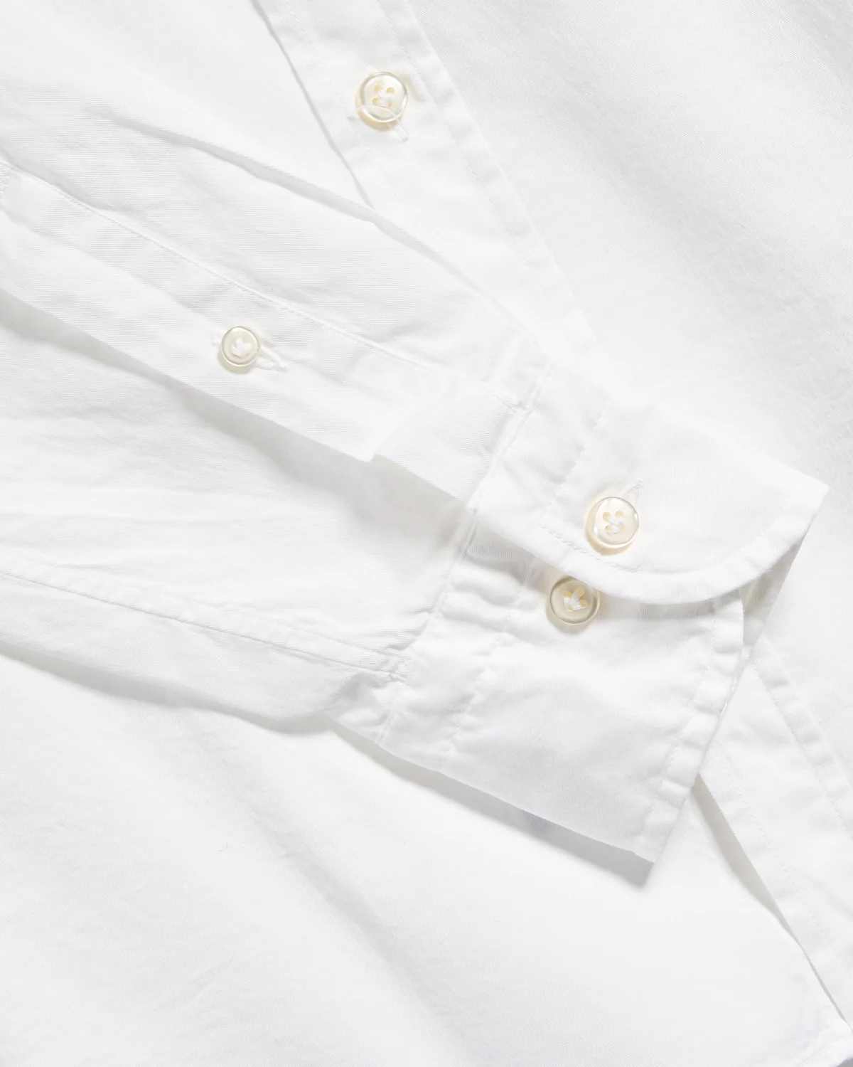 Garment Washed Solid Cotton Slim Fit Casual Shirt - Image 3